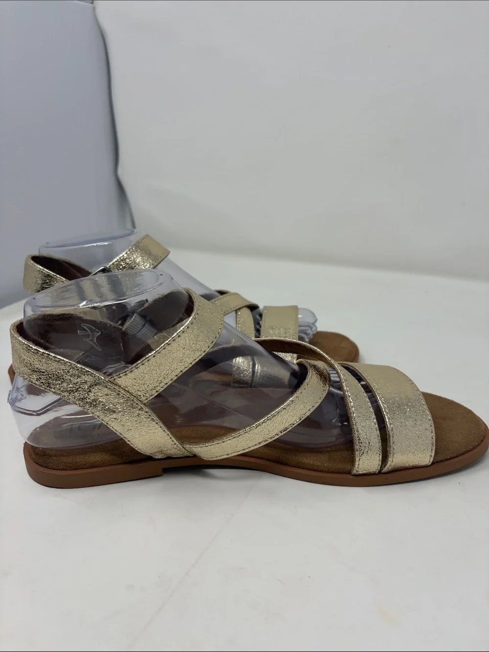 Toms Metallic Gold Strappy Comfort Sandals Size 9 Excellent Pre-Loved Condition